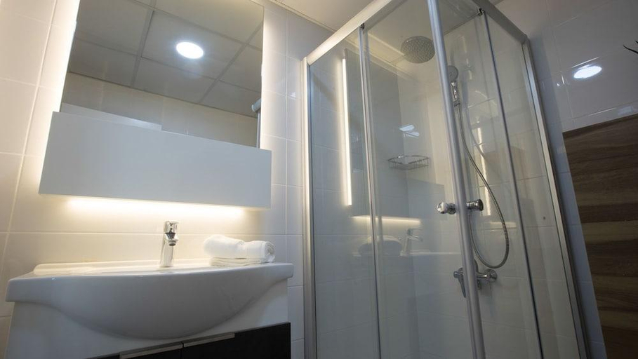 Bathroom 4, The Stay Furnished Apartments, El Metn
