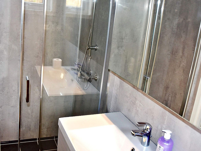 Bathroom, 4 Star Holiday Home in Vatne, Haram