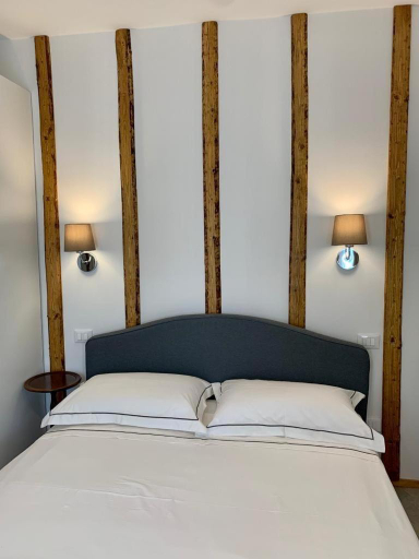 Bedroom, Relais Torre Dei Torti - Luxury Bed and Breakfast, Pavia