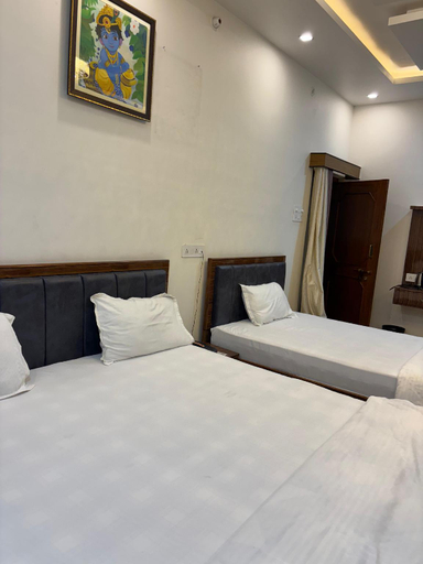 Bedroom 2, Kalash Guest House, Faizabad