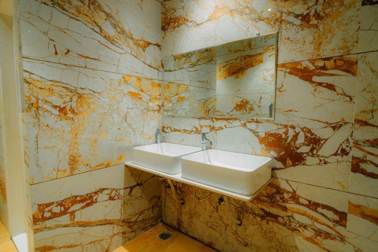 Bathroom 3, Jarul Inn Lodge, Satara