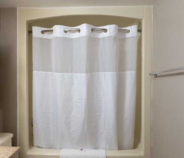 Bathroom 4, Motel 6 Branford, CT - New Haven, New Haven