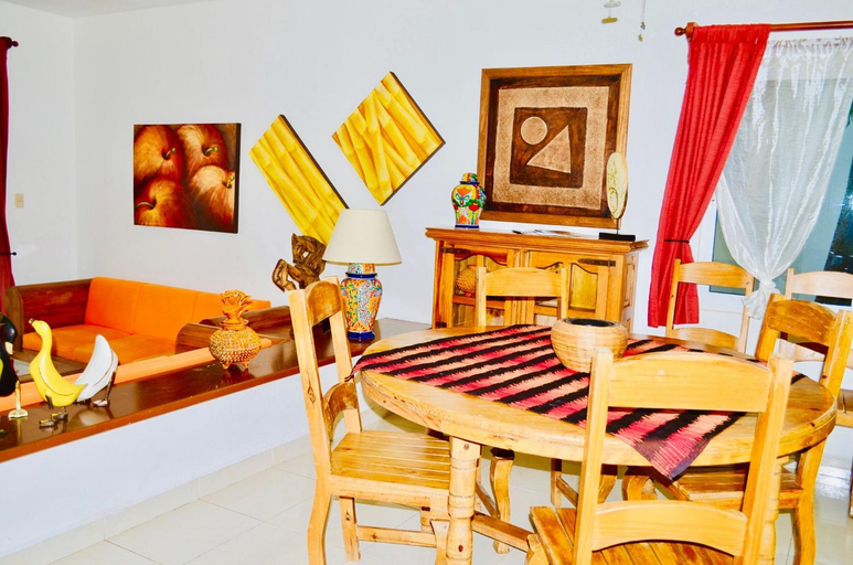 Others 4, Playacar - Executive Budget Room With Swimming Pool Air Conditioning and Parking, Cozumel