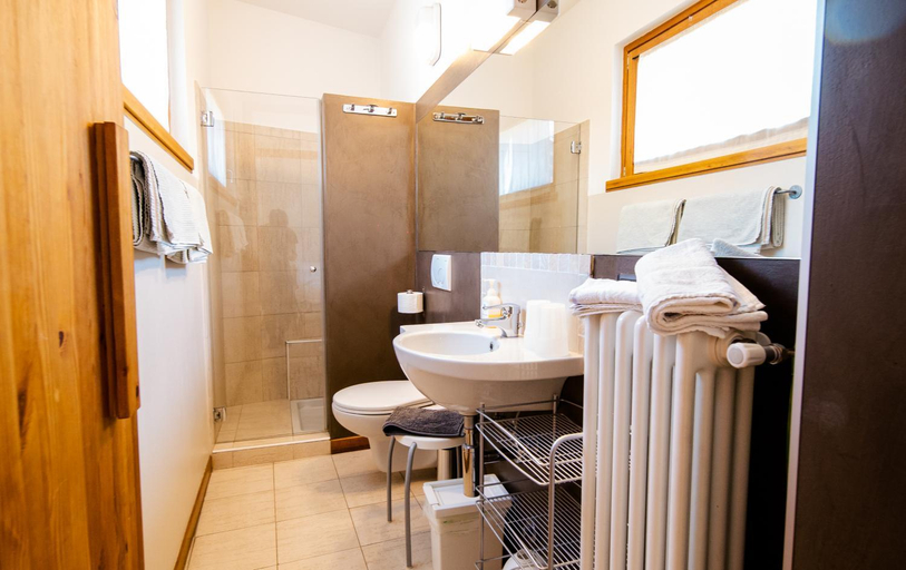Others 4, Bed and Breakfast Studios Alto lago di Como, Como