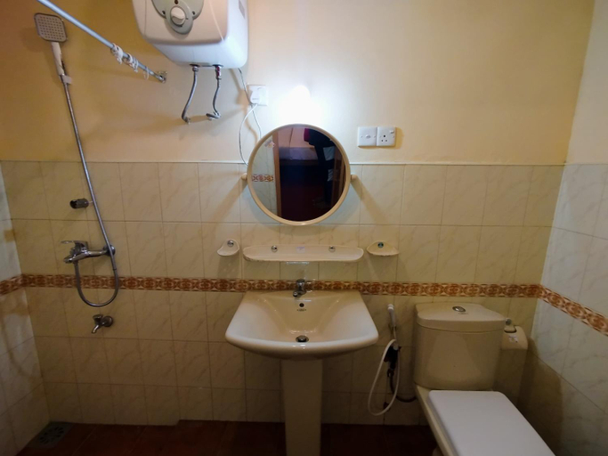 Bathroom 4, Blossomwell Bungalow, Nuwara Eliya