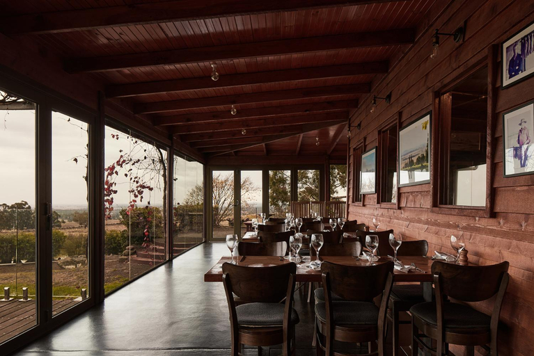 Food & Drinks 3, Tuki Retreat, Hepburn - West