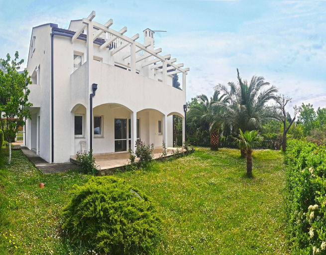 Exterior & Views 1, Ratac Eco Guest House