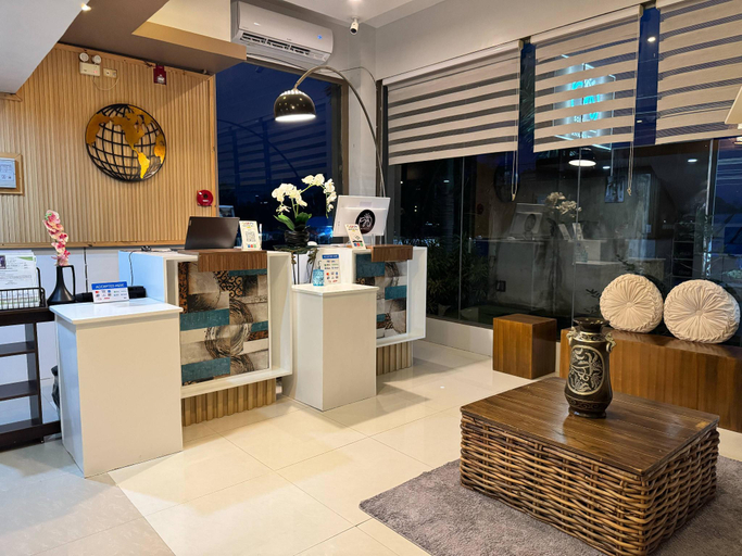 Public Area 2, Soi Suites, Talibon