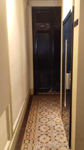 Property entrance, 1539 Belles Feuilles, Paris