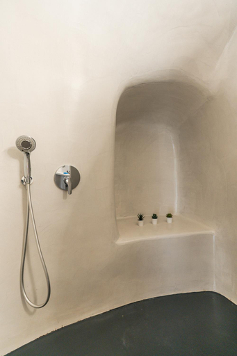 Bathroom 3, Alba Caverns, South Aegean