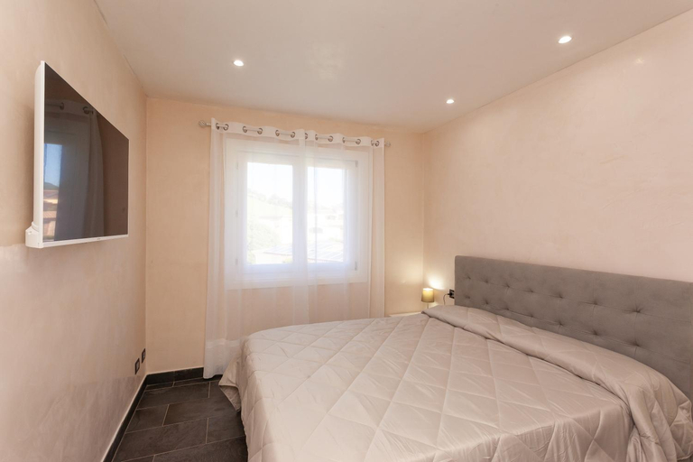 Bedroom 3, B&B Il Glicine, Nuoro