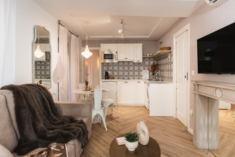 Others 5, tuGuest Santa Paula III Apartment, Granada
