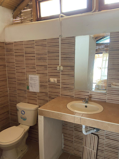 Bathroom 3, kontiki, Talara