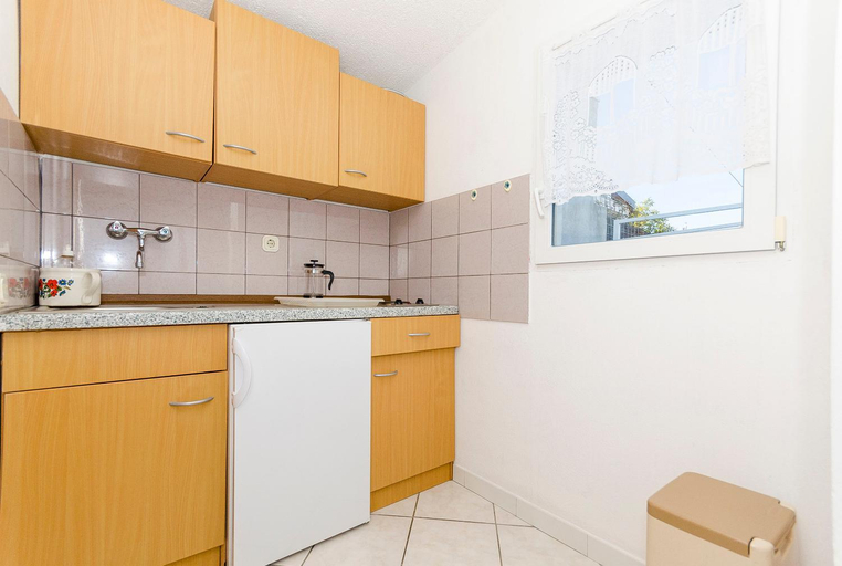 Others 4, Apartments Rozalija, Rogoznica