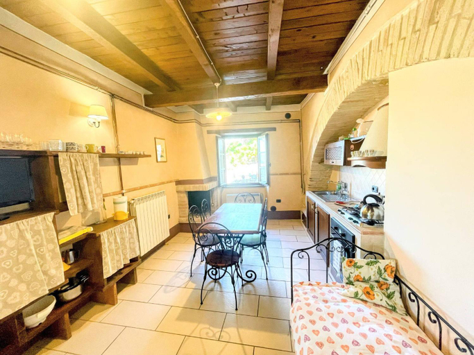 Food & Drinks 5, Spoleto Poolside - Sleeps 24, Perugia