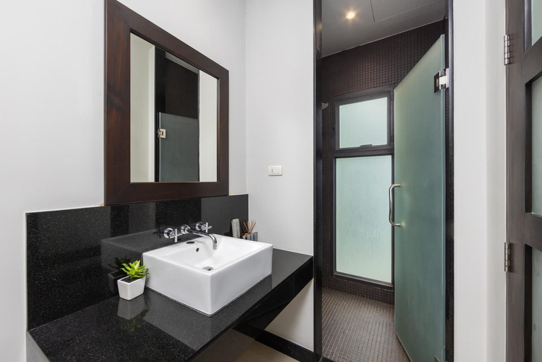 Bathroom 3, Villa Hahana Private Pool Near Nai Harn Beach, Phuket Island