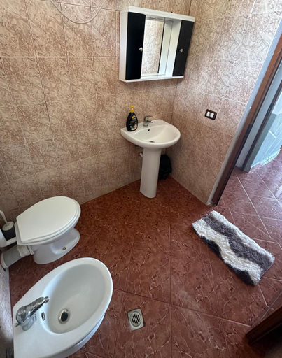 Bathroom 2, Casa Verde Apartment for Rent, Kavajës