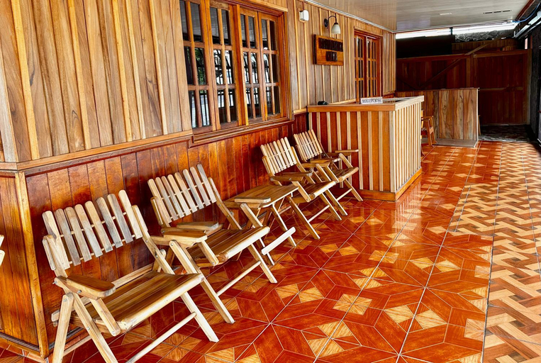 Others 4, Residencial Coya, David