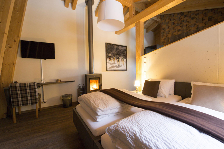 Bedroom 2, Hüttenhotel Husky Lodge, Schwyz