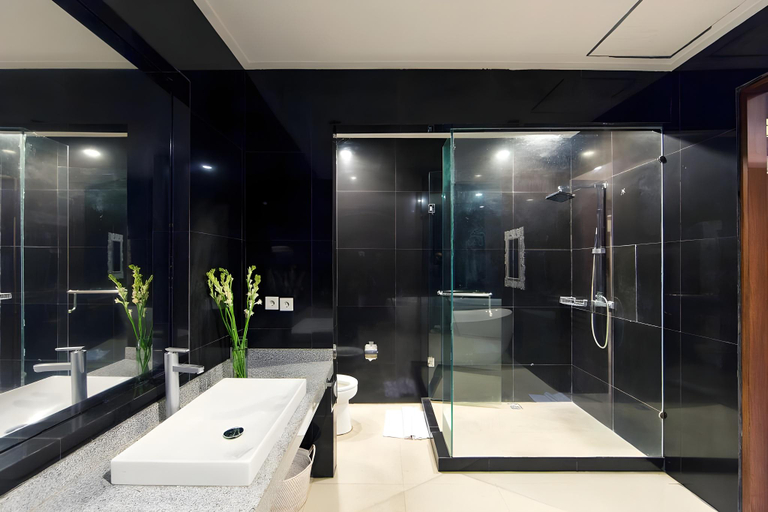 Bathroom 2, Cozy 3 BR Private Pool Villa Seminyak #NE, Badung