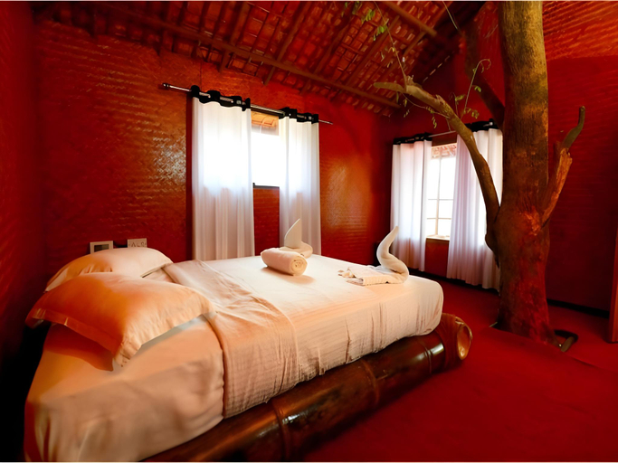 Bedroom 2, Vythiri Meadows Hotel, Wayanad