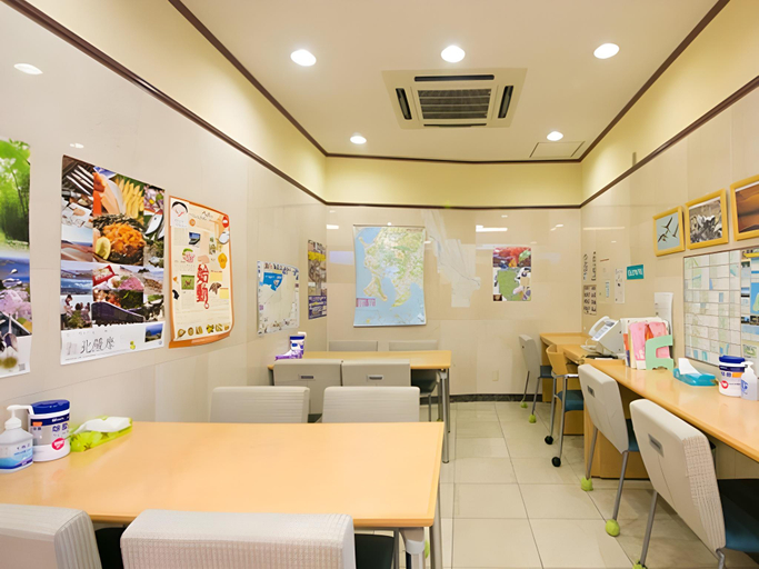 Food & Drinks 4, Royal Inn Station Plaza, Izumi
