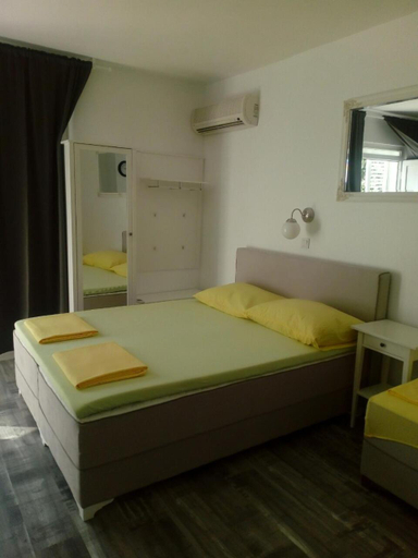 Bedroom 5, Villa Ani, Novalja