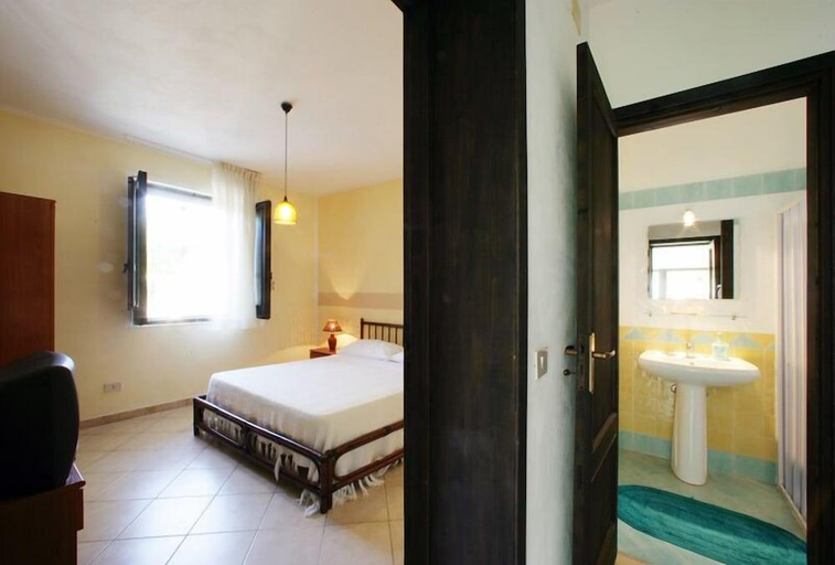 Bedroom 5, Sunset Beach, Trapani
