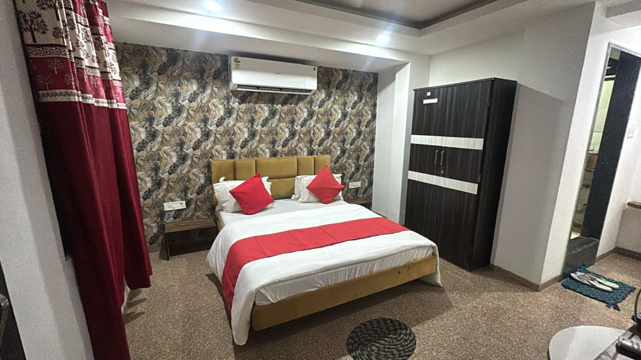 Others 5, hotel prince palace, Ratlam