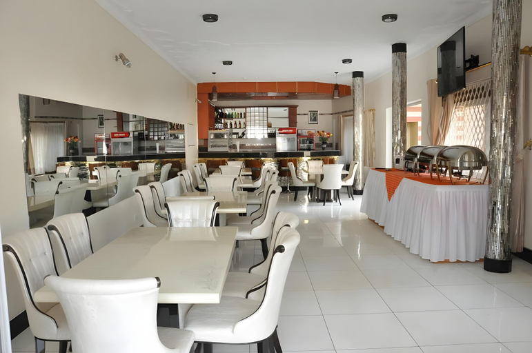 Food & Drinks, Innophine Hotel 790, Entebbe
