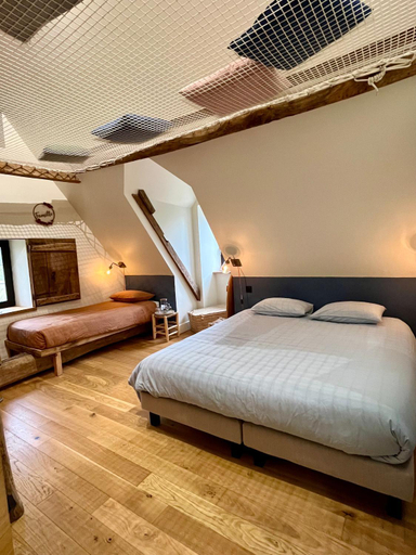 Others 4, Domaine de la Bigottiere, Chambres d'hotes, Mayenne