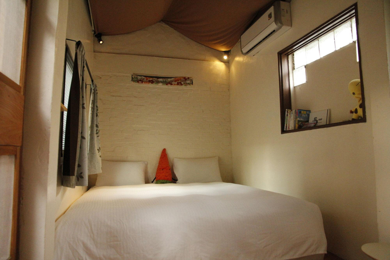 Bedroom 2, Alley Walk B & B, Tainan