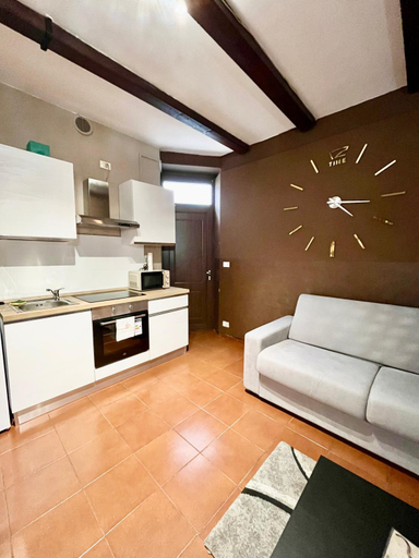 Others 3, Appartamento Homemade a due passi da centro, Biella