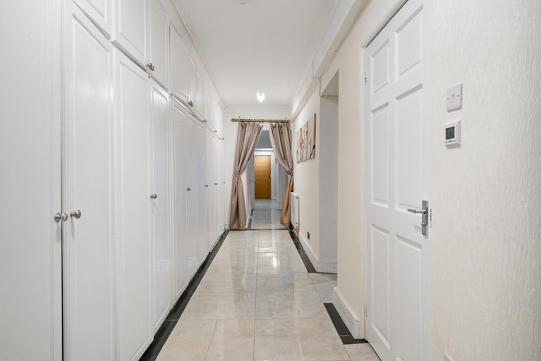 Others 5, Central London Rooms, London