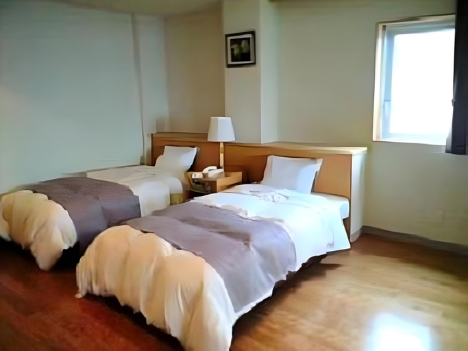 Bedroom 2, Hotel Unigoten, Rishirifuji