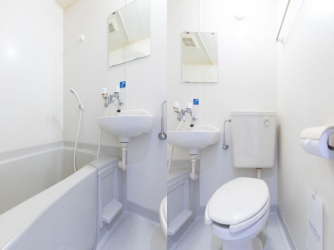Bathroom, Tabist Business Hotel R Side Kanazawa, Kanazawa