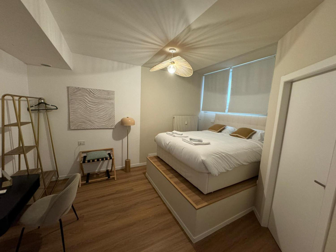 Others 3, D-HOME Suites, Milano