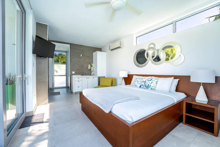 Bedroom 3, Oceanside 3 Bedroom Luxury Villa with Private Pool, 500ft from Long Bay Beach -V5