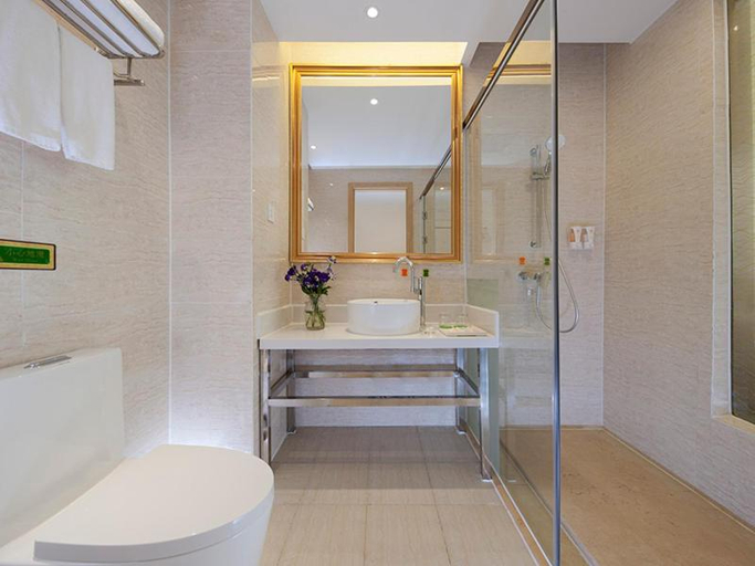 Bathroom, Vienna 3 Best Hotel Guangxi Pubei Aoyuan Plaza, Qinzhou