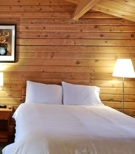 Bedroom 3, Rocky Inn, Fraser-Fort George