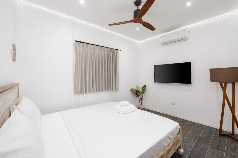 Bedroom 2, Aidan Beachfront Suites 5 Bed Lamai (KBR28), Ko Samui