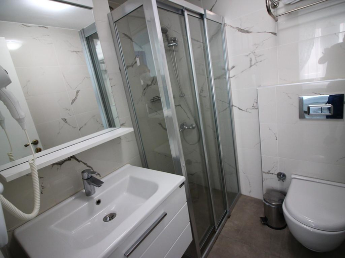Bathroom 4, Nilada Bozcaada, Bozcaada