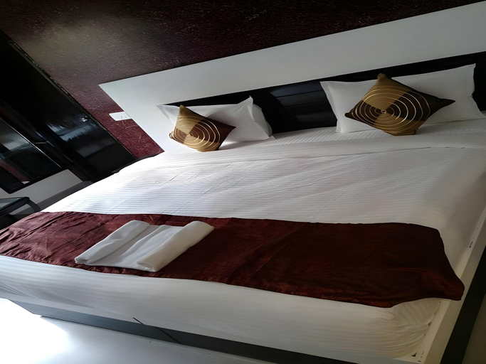 Bedroom 5, Hotel Sparsh Ganga, Dehradun