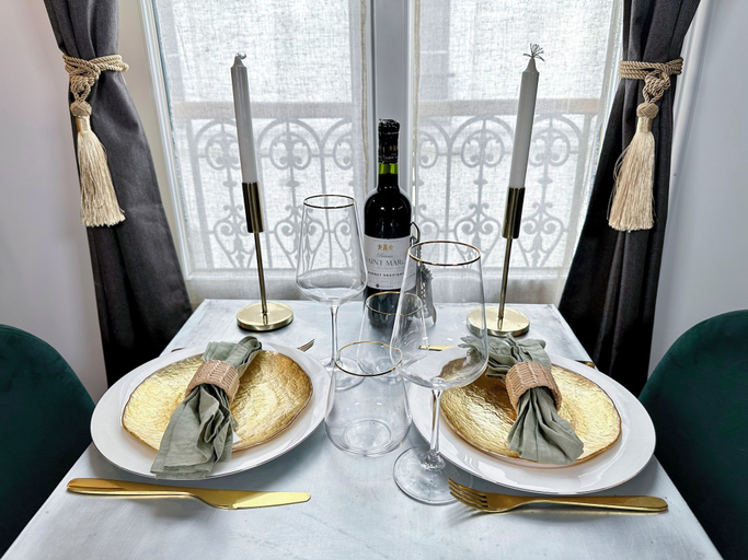 Food & Drinks 5, 1552 Laborde, Paris
