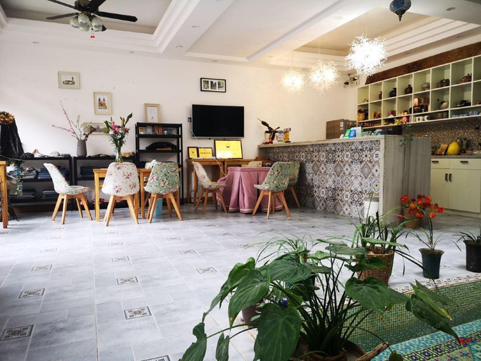 Others 3, Emerald Adventures Guesthouse, Qiannan Buyei and Miao