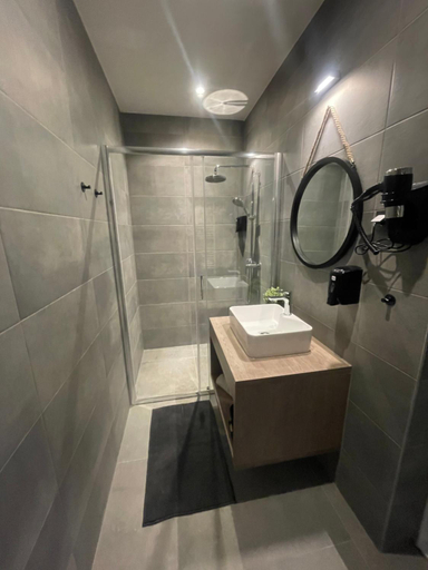 Bathroom 4, 4 TREES Airport Resort Apartments and Rooms, Velika Gorica