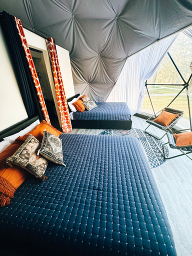 Bedroom 2, DayDreamer Domes, Van Buren