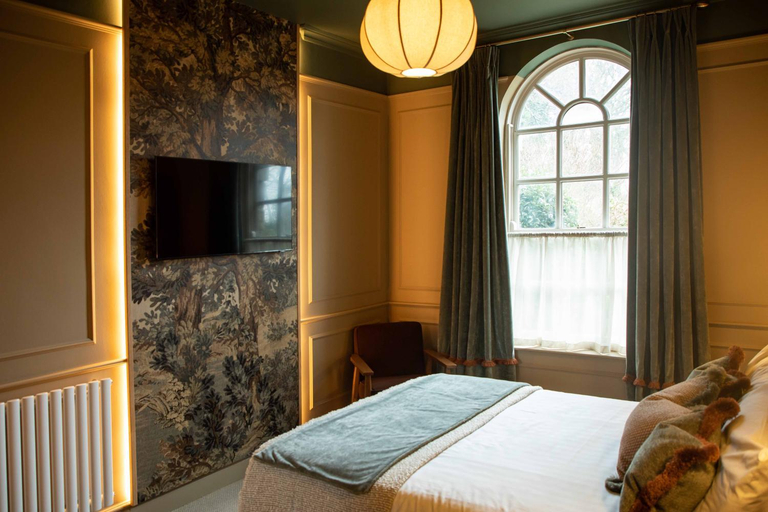 Bedroom 3, Healds Hall Hotel West Yorkshire, Kirklees