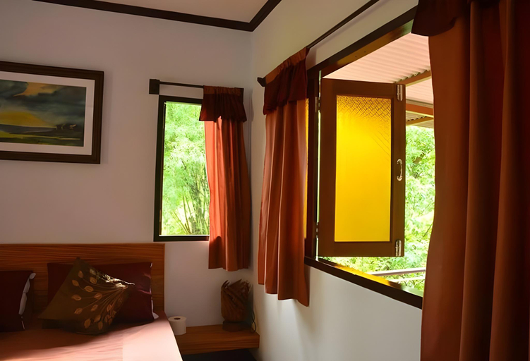 Bedroom 2, Hatthatara Resort, Muang Samut Songkhram