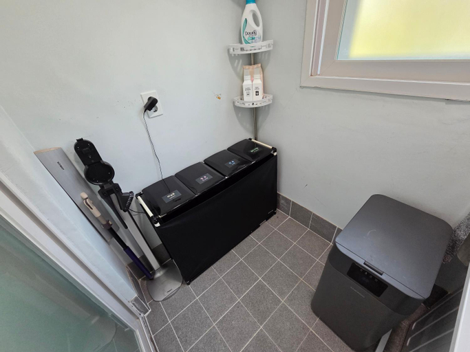 2, JW's First Bukhansan Healing Stay, Dobong